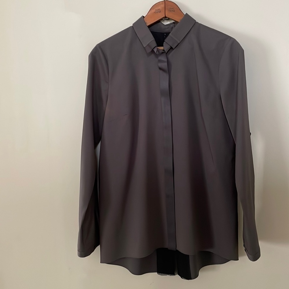 Eli Tahari Gray Cotton Blend Button Down Breathable/Windbreaker Top - XS